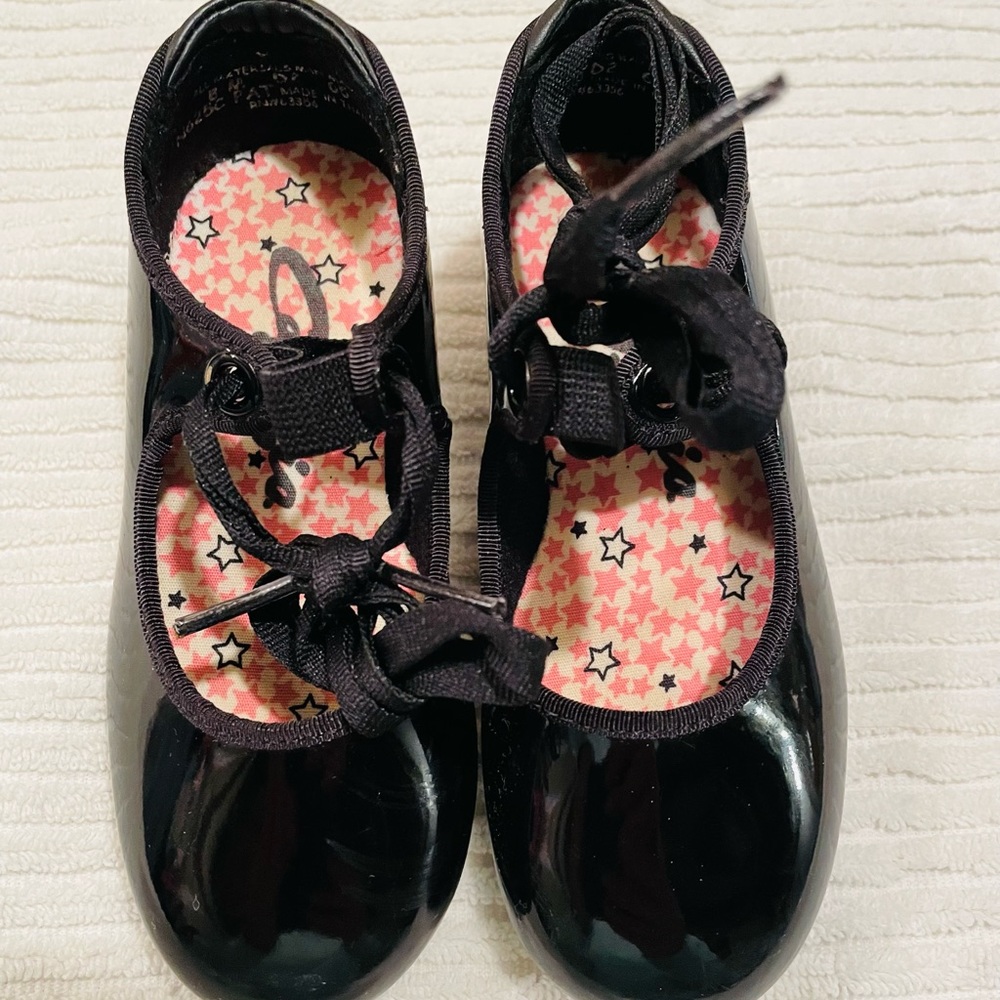 Girls tap shoes